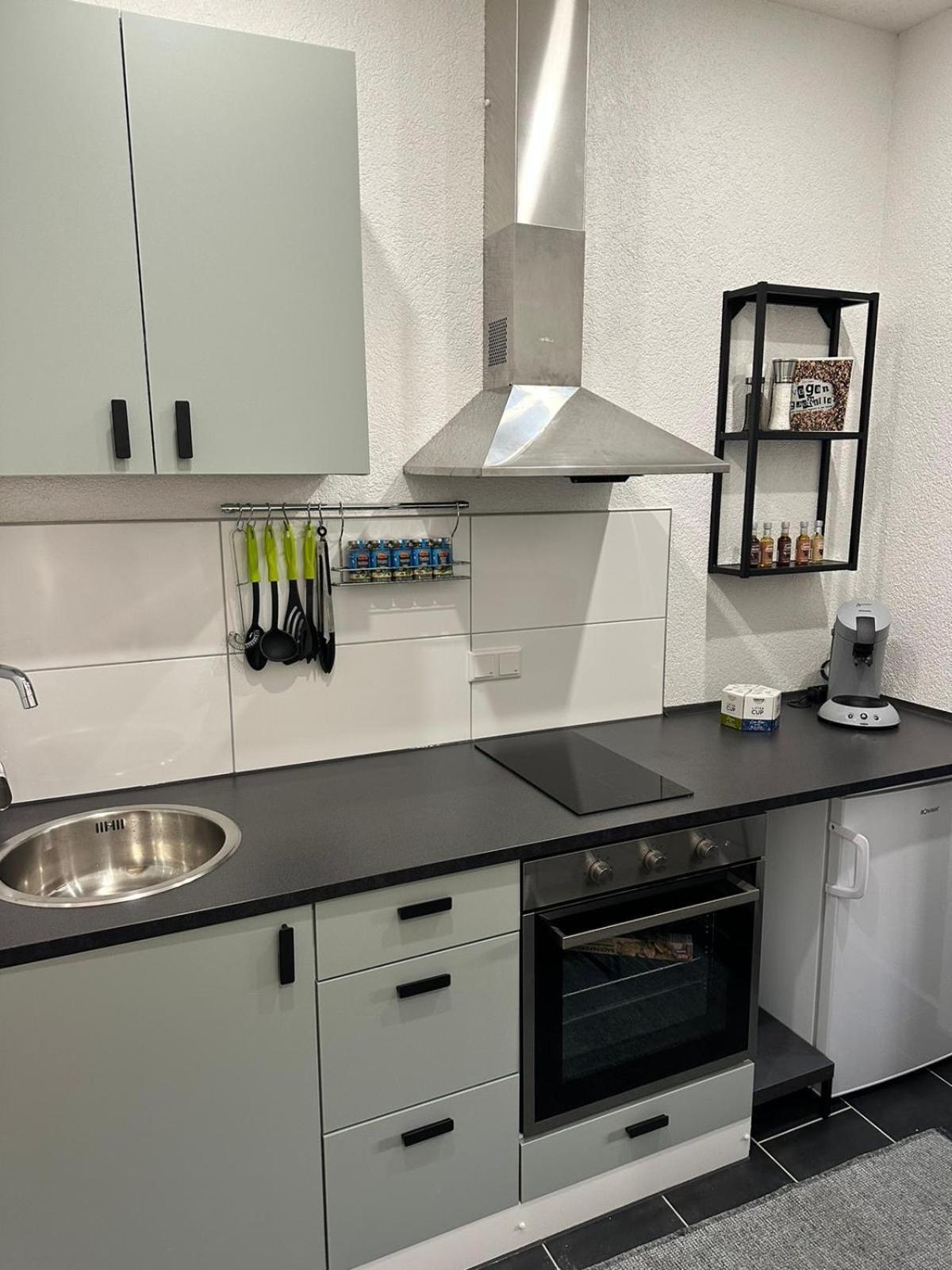Naehe Kit Mit Parkplatz Und Smart Tv Apartment Karlsruhe Exterior photo